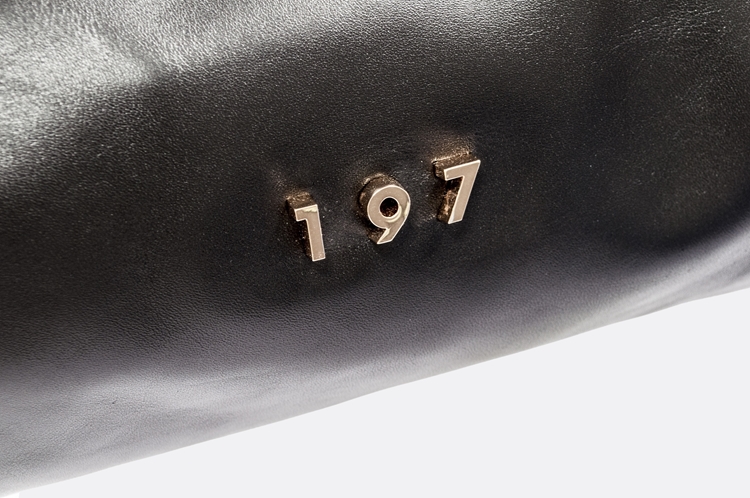 Picture of Pipe One Tone Black