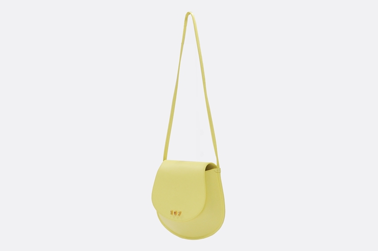 Picture of Deva Onetone Light Yellow