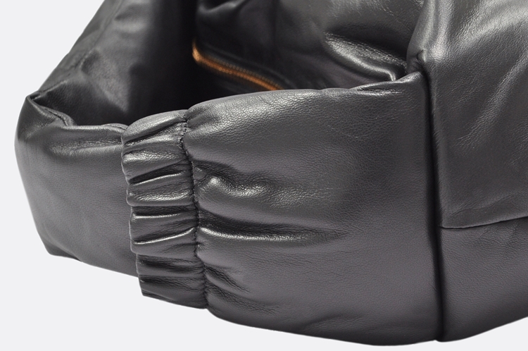 Immagine di Lea Small Onetone Black