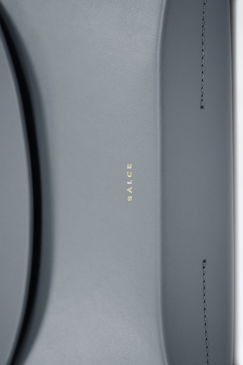 aida one tone grey detail 2