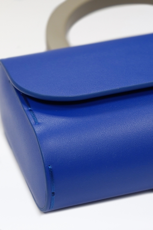 pitus medium wood bluette detail 2