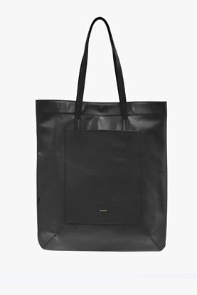 carola one tone black front