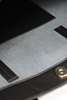 carola one tone black detail 2