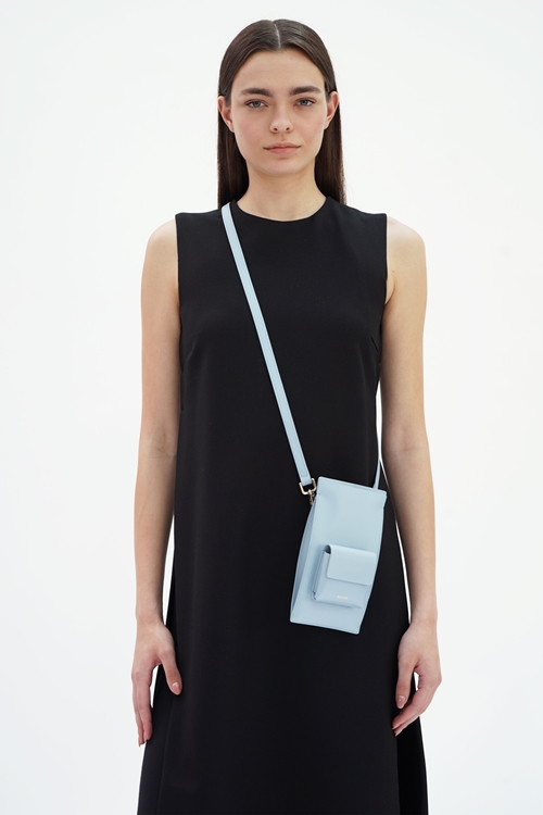 fei one tone sky with model