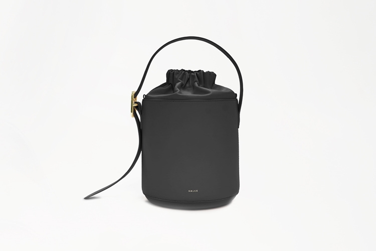 dan one tone black front