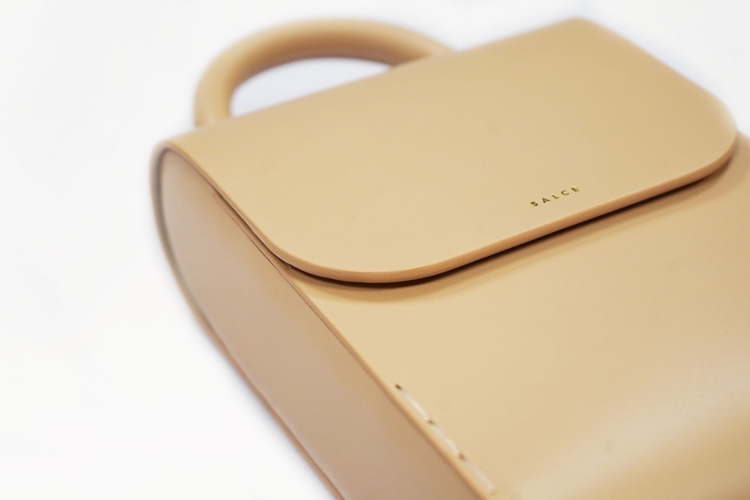 pitus long one tone nude detai 2