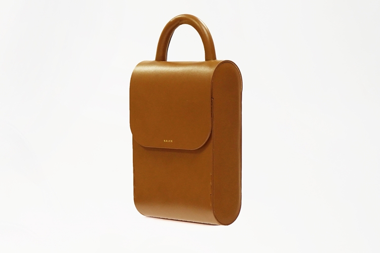 Pitus long one tone light brown lateral