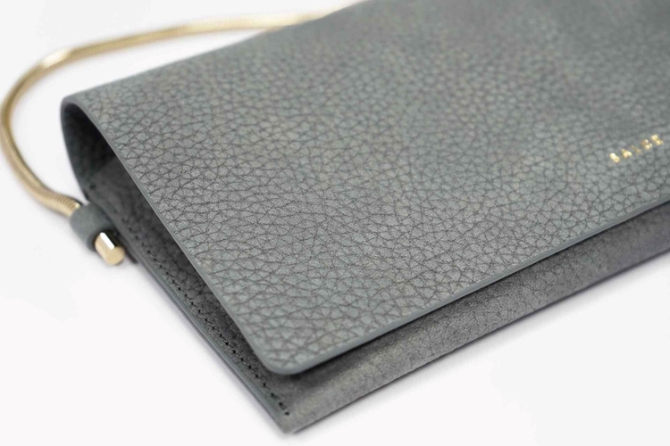 anouk chain suede grey detail