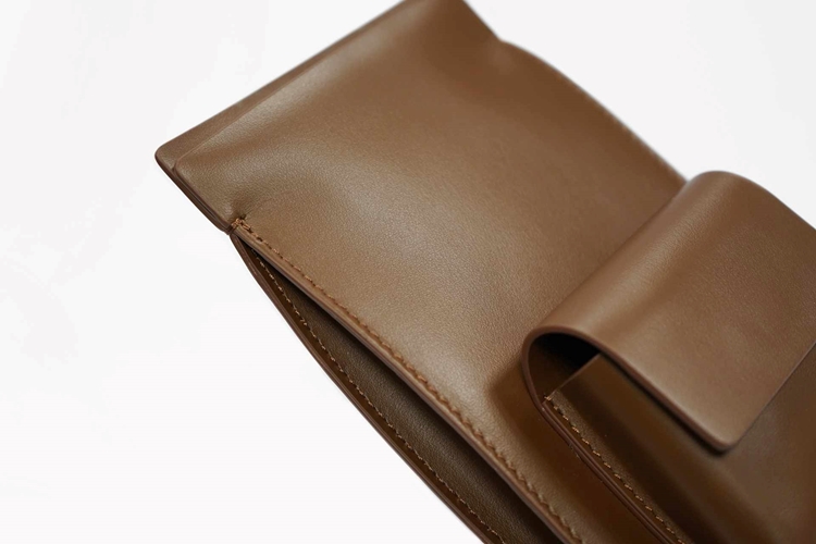 fei one tone brown detail