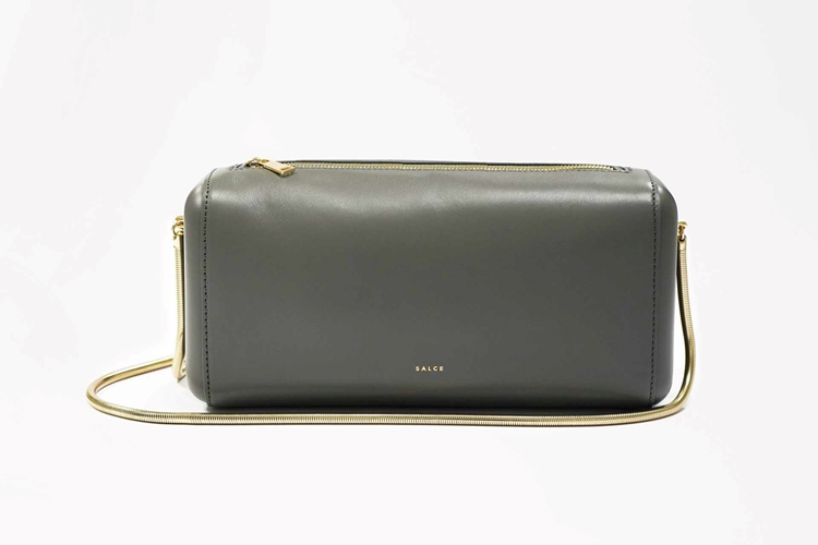 squeeze baguette one tone grey detail