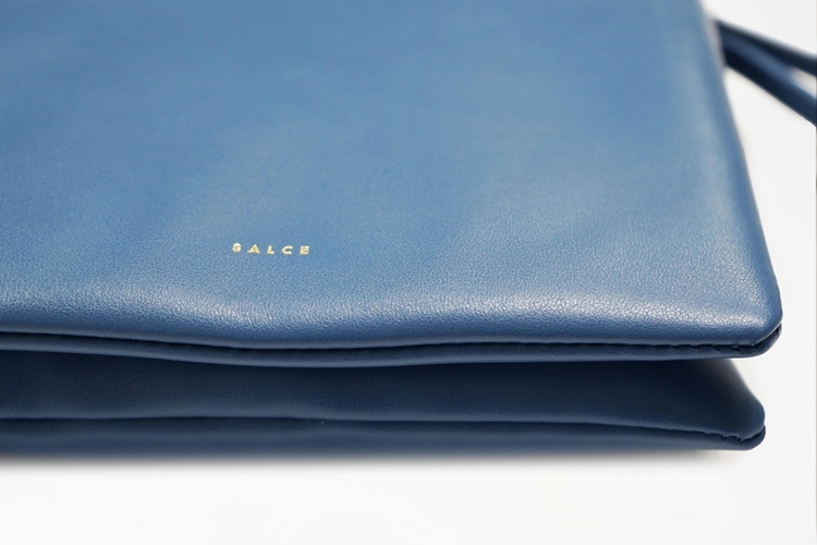 need small one tone blue detail